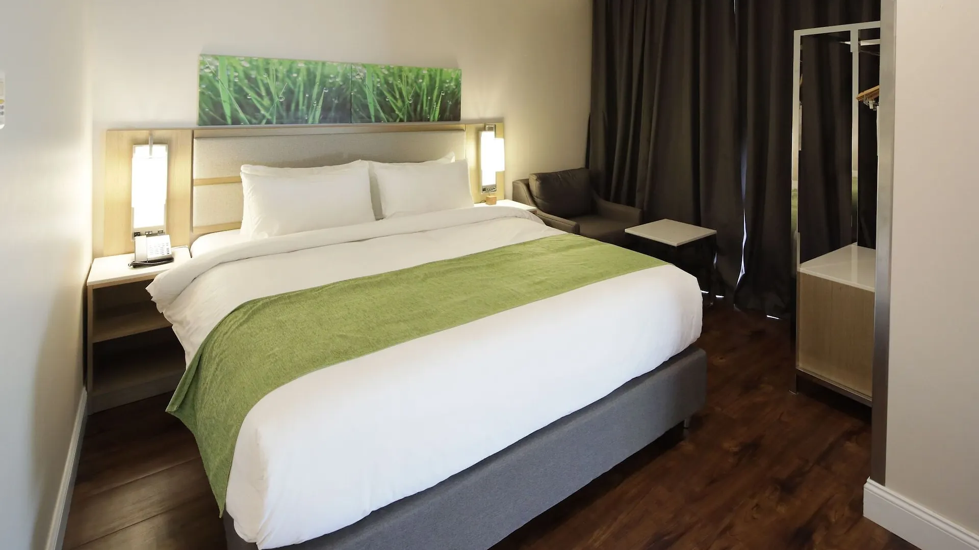 Wyndham Garden Fresh Meadows Flushing Hotel New York